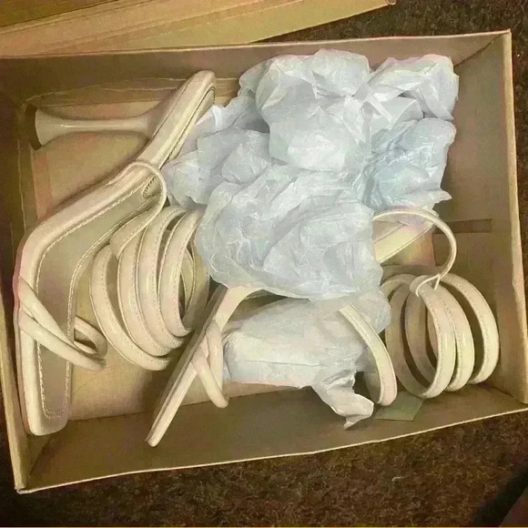 ASOS design wide fit Wyatt high heel sandal - Picture 3 of 4